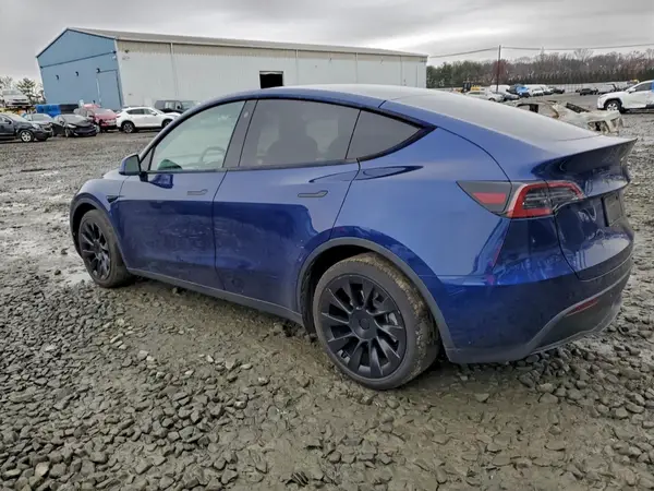 7SAYGAEE2PF638337 2023 TESLA MODEL Y - Image 2