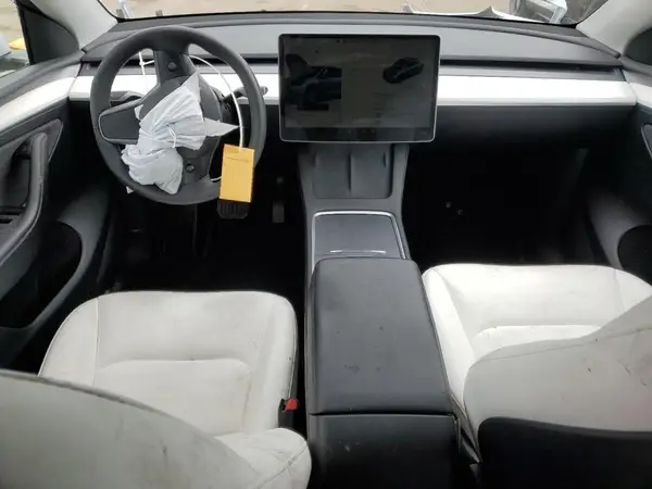 7SAYGAEE2PF643568 2023 TESLA MODEL Y - Image 8