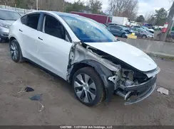 7SAYGAEE2PF670964 2023 TESLA MODEL Y