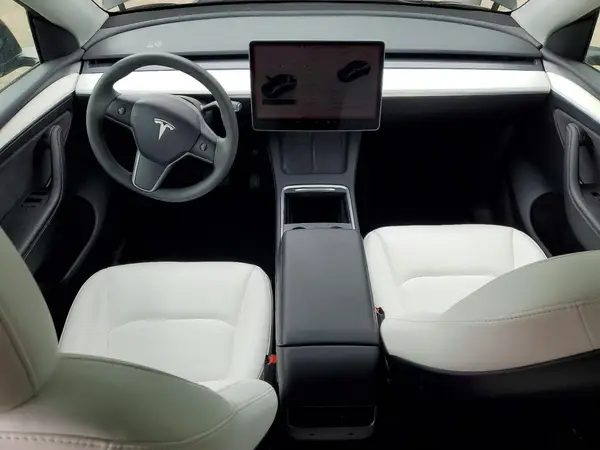 7SAYGAEE2PF688347 2023 TESLA MODEL Y - Image 8