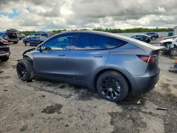 7SAYGAEE2PF694780 2023 TESLA MODEL Y - Image 2