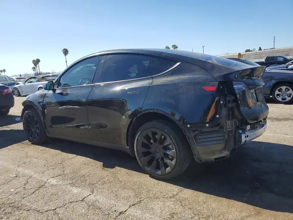 7SAYGAEE2PF747025 2023 TESLA MODEL Y - Image 2