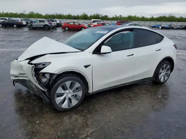 7SAYGAEE2PF753228 2023 TESLA MODEL Y - Image 1