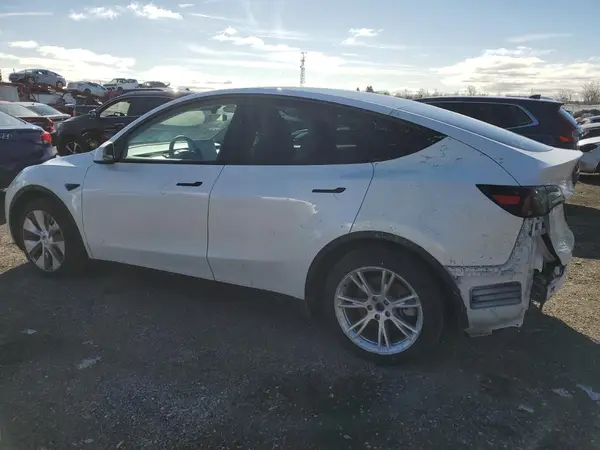 7SAYGAEE2PF758235 2023 TESLA MODEL Y - Image 2