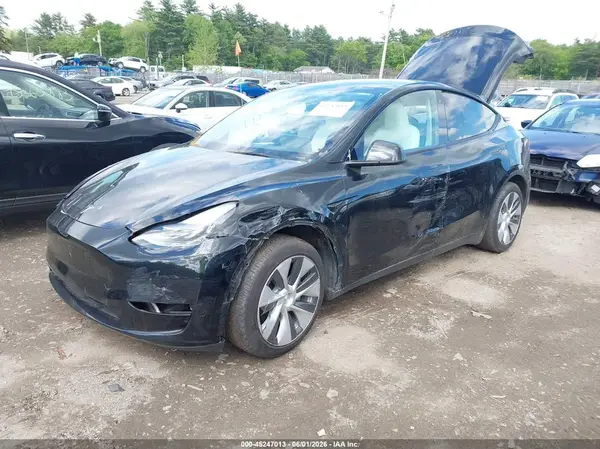 7SAYGAEE2PF766089 2023 TESLA MODEL Y - Image 2