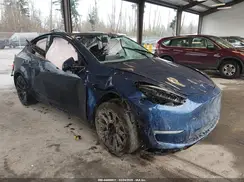 7SAYGAEE2PF775603 2023 TESLA MODEL Y