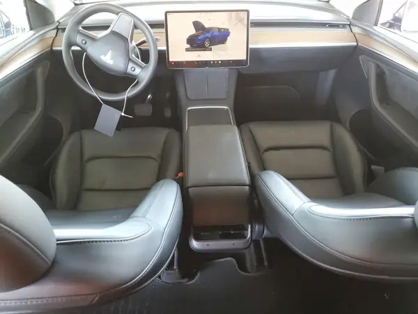 7SAYGAEE2PF786875 2023 TESLA MODEL Y - Image 8