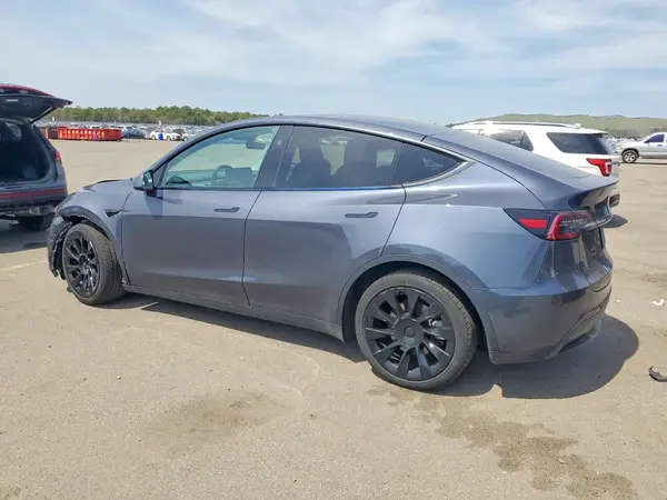 7SAYGAEE2PF836805 2023 TESLA MODEL Y - Image 2
