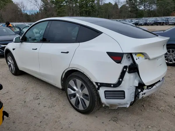 7SAYGAEE2PF848517 2023 TESLA MODEL Y - Image 2