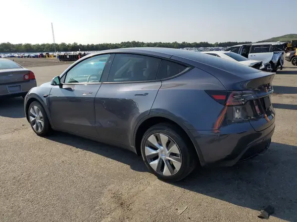 7SAYGAEE2PF854088 2023 TESLA MODEL Y - Image 2