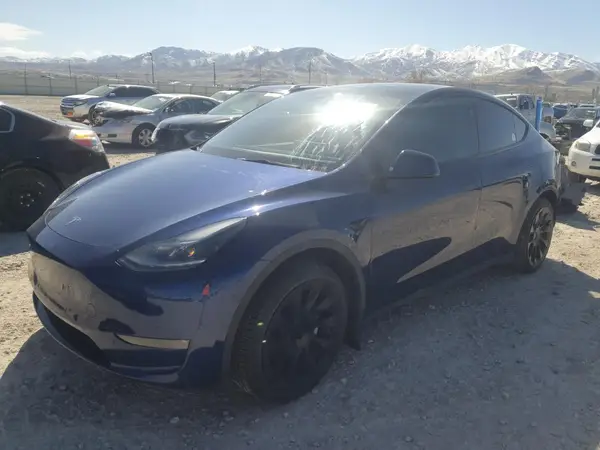 7SAYGAEE2PF855113 2023 TESLA MODEL Y - Image 1