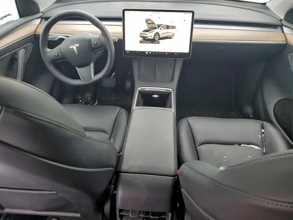 7SAYGAEE2PF859792 2023 TESLA MODEL Y - Image 8
