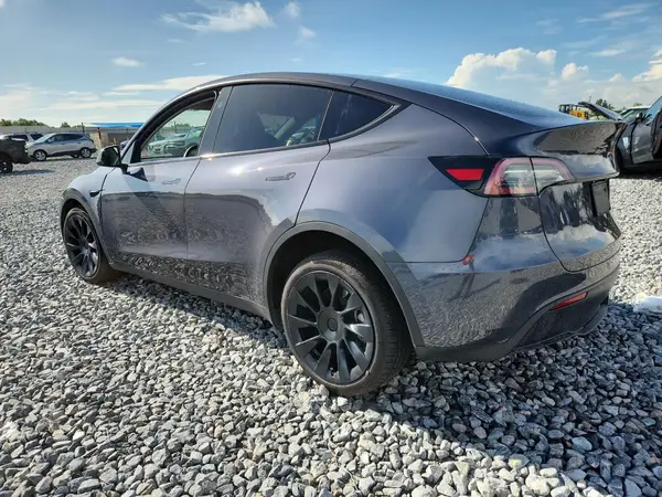 7SAYGAEE2PF908991 2023 TESLA MODEL Y - Image 2
