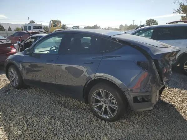 7SAYGAEE2PF917867 2023 TESLA MODEL Y - Image 2
