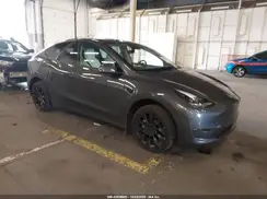 7SAYGAEE2PF921143 2023 TESLA MODEL Y