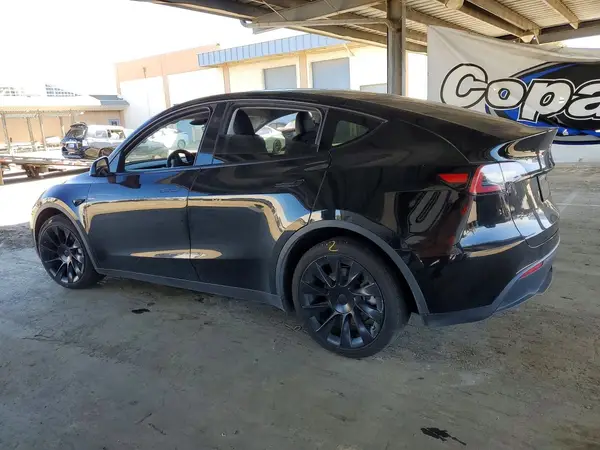 7SAYGAEE2PF926486 2023 TESLA MODEL Y - Image 2