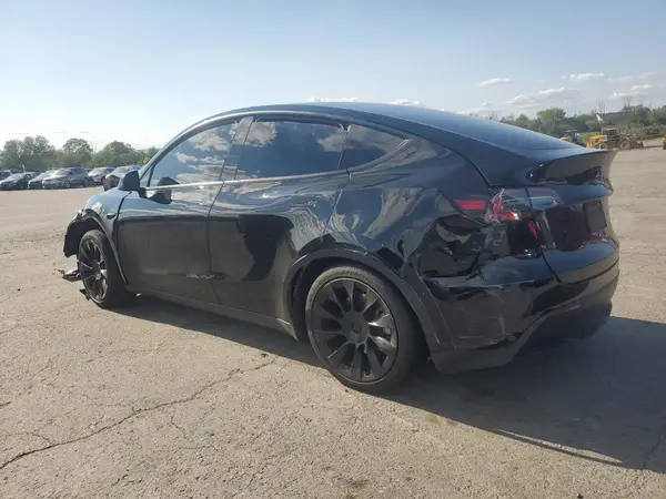 7SAYGAEE2PF929372 2023 TESLA MODEL Y - Image 2