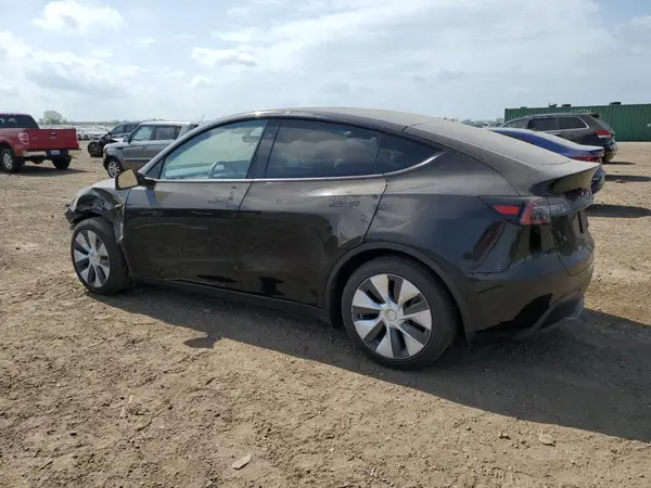 7SAYGAEE2PF943935 2023 TESLA MODEL Y - Image 2