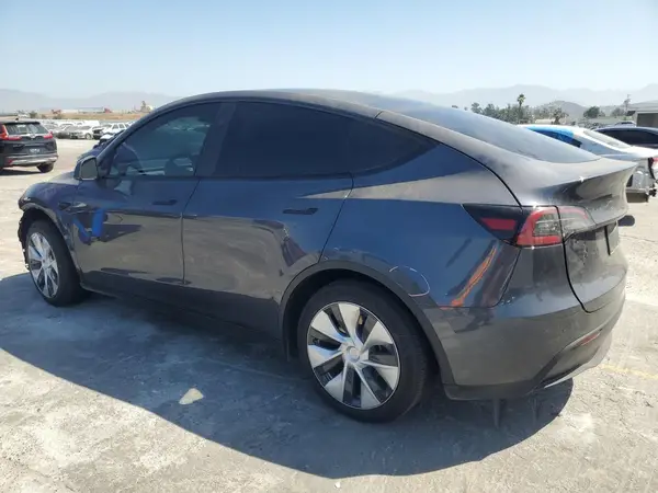 7SAYGAEE2PF962730 2023 TESLA MODEL Y - Image 2