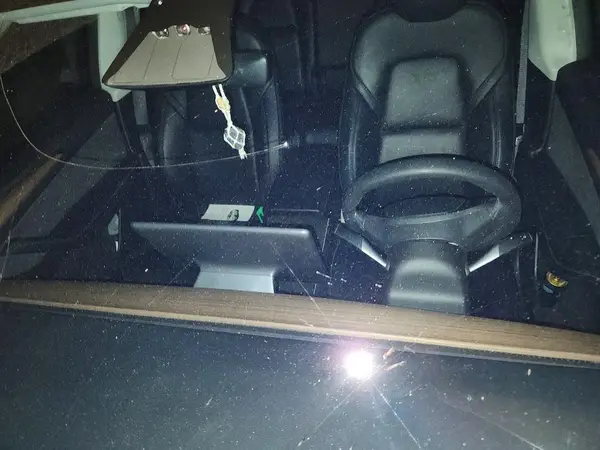 7SAYGAEE2PF964591 2023 TESLA MODEL Y - Image 8