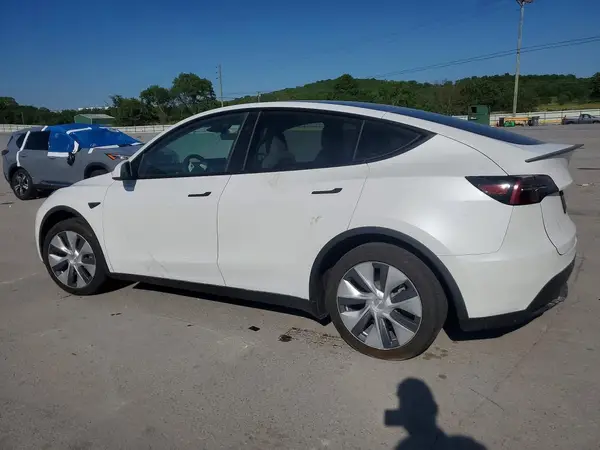 7SAYGAEE2PF966437 2023 TESLA MODEL Y - Image 2