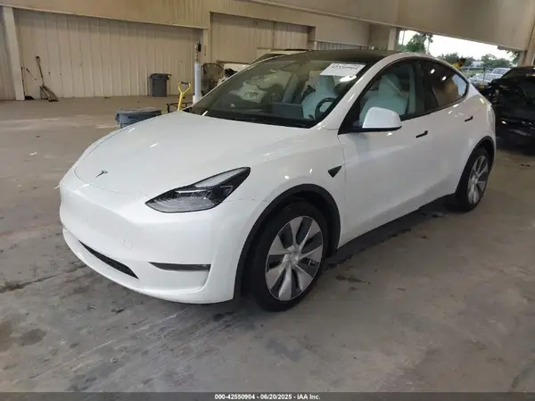 7SAYGAEE2PF968298 2023 TESLA MODEL Y - Image 2