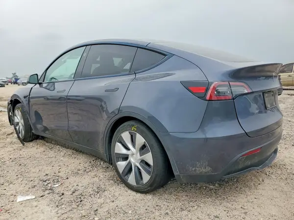7SAYGAEE2PF968303 2023 TESLA MODEL Y - Image 2