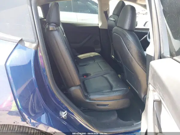 7SAYGAEE2PF969953 2023 TESLA MODEL Y - Image 8