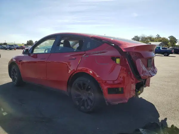 7SAYGAEE2PF971590 2023 TESLA MODEL Y - Image 2