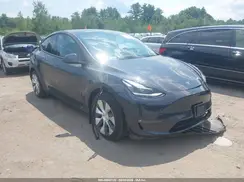 7SAYGAEE2RF002827 2024 TESLA MODEL Y