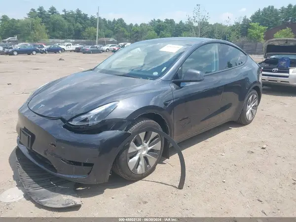 7SAYGAEE2RF002827 2024 TESLA MODEL Y - Image 2