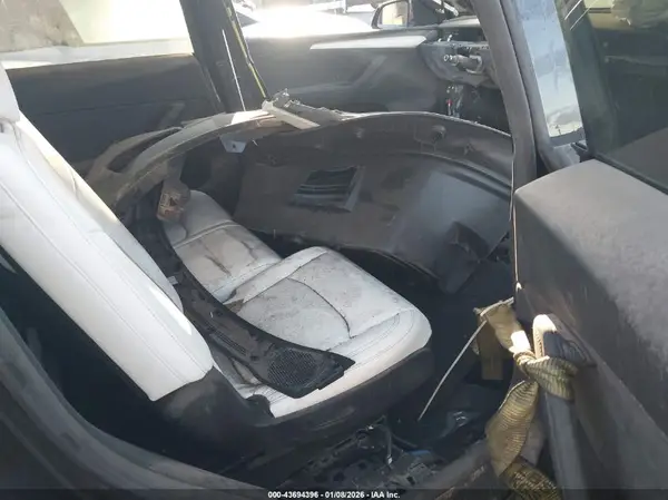 7SAYGAEE2RF009485 2024 TESLA MODEL Y - Image 8