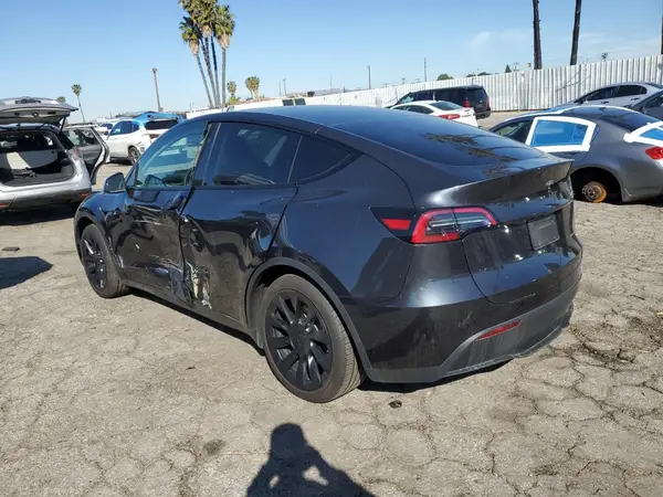 7SAYGAEE2RF009616 2024 TESLA MODEL Y - Image 2