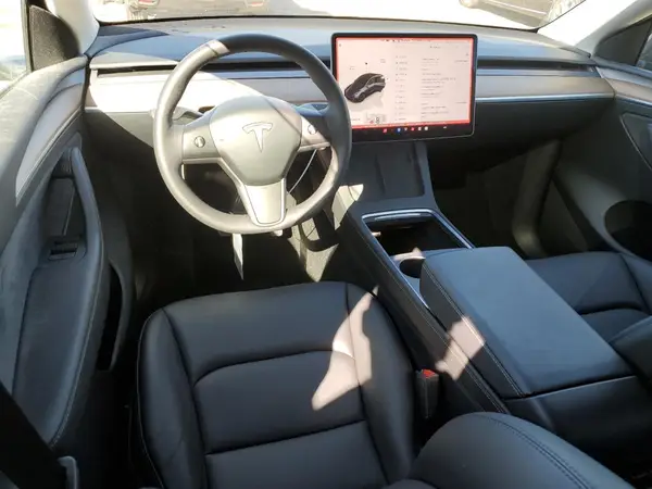 7SAYGAEE2RF009616 2024 TESLA MODEL Y - Image 8