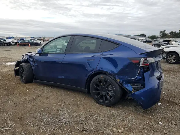 7SAYGAEE2RF027145 2024 TESLA MODEL Y - Image 2