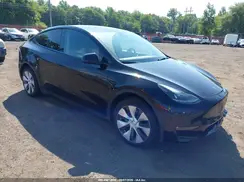 7SAYGAEE2RF029753 2024 TESLA MODEL Y