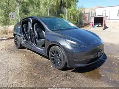7SAYGAEE2RF030871 2024 TESLA MODEL Y