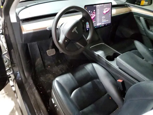 7SAYGAEE2RF038422 2024 TESLA MODEL Y - Image 8