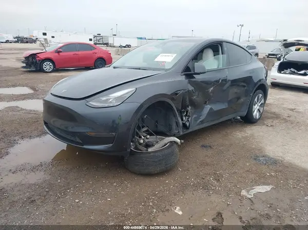7SAYGAEE2RF046536 2024 TESLA MODEL Y - Image 2