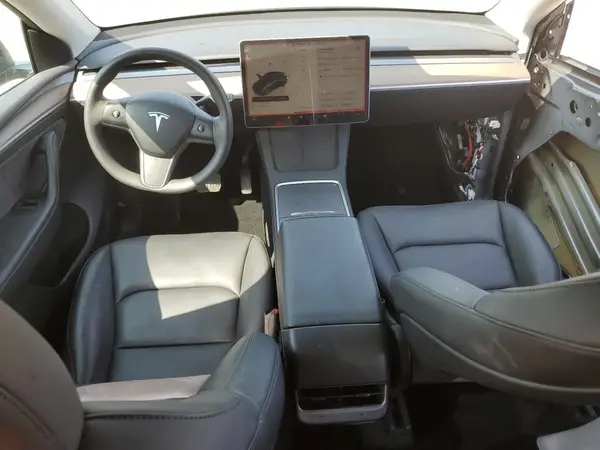 7SAYGAEE2RF060226 2024 TESLA MODEL Y - Image 8