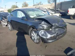7SAYGAEE2RF060419 2024 TESLA MODEL Y
