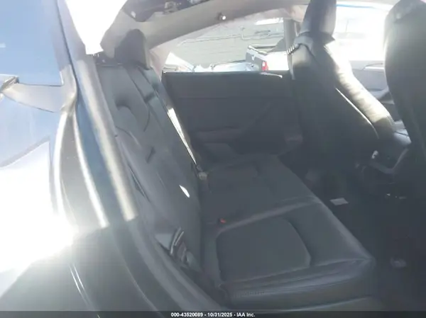 7SAYGAEE2RF060419 2024 TESLA MODEL Y - Image 8