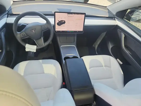 7SAYGAEE2RF064423 2024 TESLA MODEL Y - Image 8