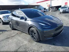 7SAYGAEE2RF080945 2024 TESLA MODEL Y