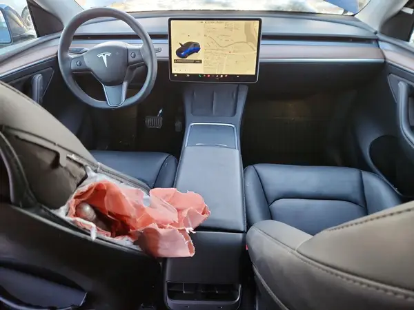 7SAYGAEE2RF086213 2024 TESLA MODEL Y - Image 8
