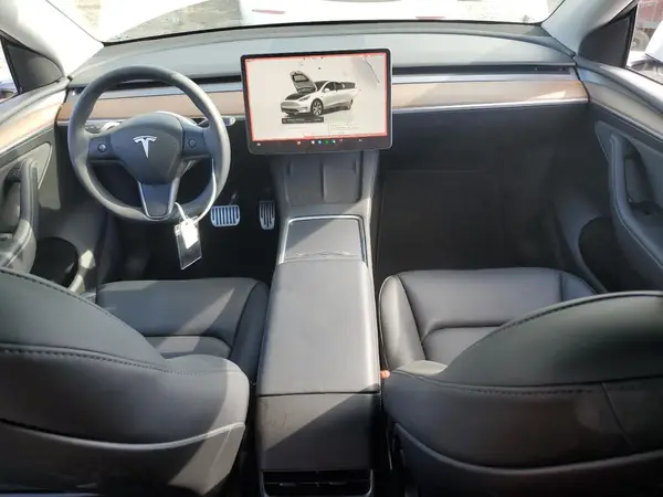 7SAYGAEE2RF086860 2024 TESLA MODEL Y - Image 8