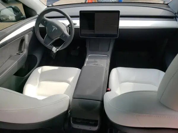 7SAYGAEE2RF098765 2024 TESLA MODEL Y - Image 8