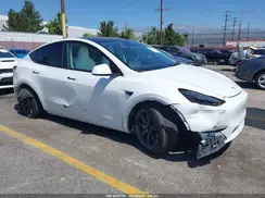 7SAYGAEE2RF111773 2024 TESLA MODEL Y
