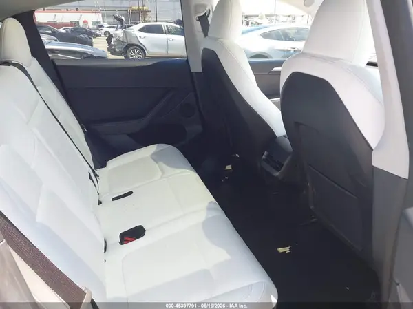 7SAYGAEE2RF111773 2024 TESLA MODEL Y - Image 8