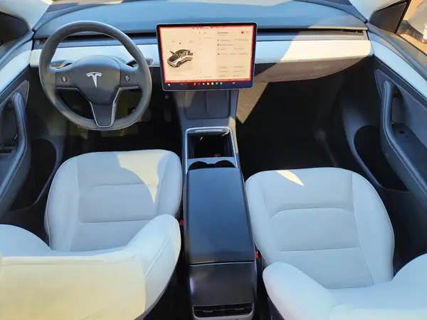 7SAYGAEE2RF117301 2024 TESLA MODEL Y - Image 8